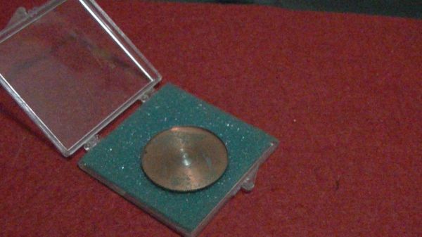 EXPANDED  SHELL (Half  dollar)   MAGIC  COIN