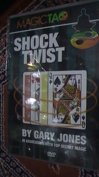 SHOCK  TWIST   (BY GARY JONES)  +  DVD  Explicativo