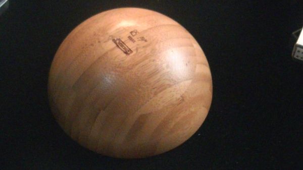 BOWL  (wood) - com 4 sponge balls