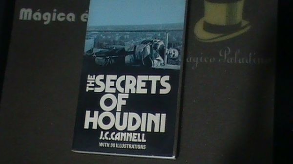 DECRETS  OF  HOUDINI